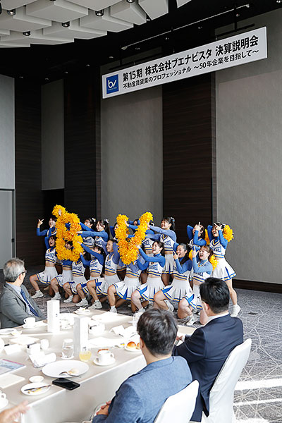 第15期決算説明会をコンラッド大阪にて開催しました。